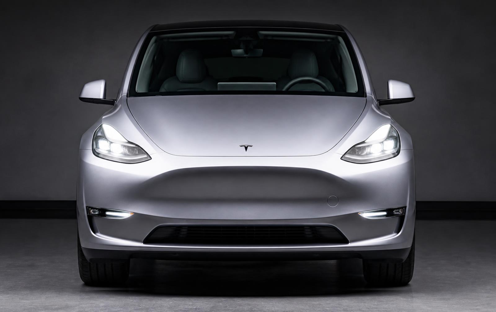 Tesla Model Y exterior view frame 5